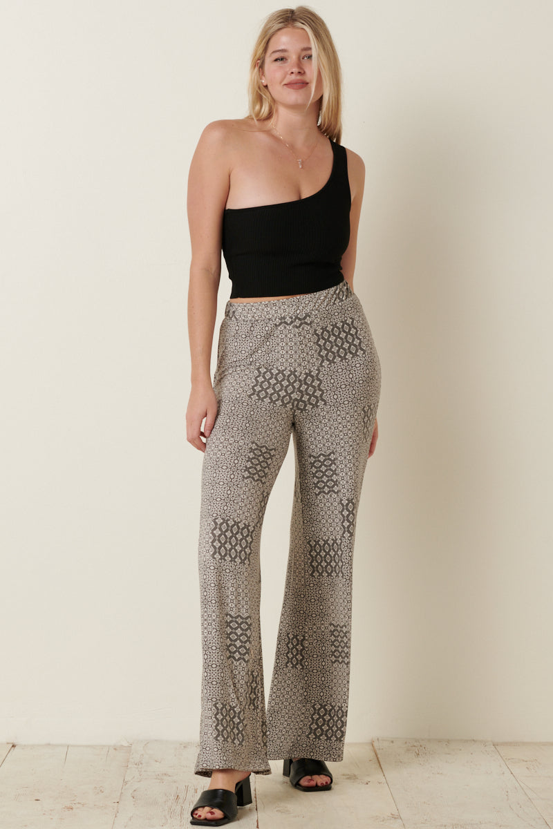 THE MOMENT CROP TOP (BLACK)